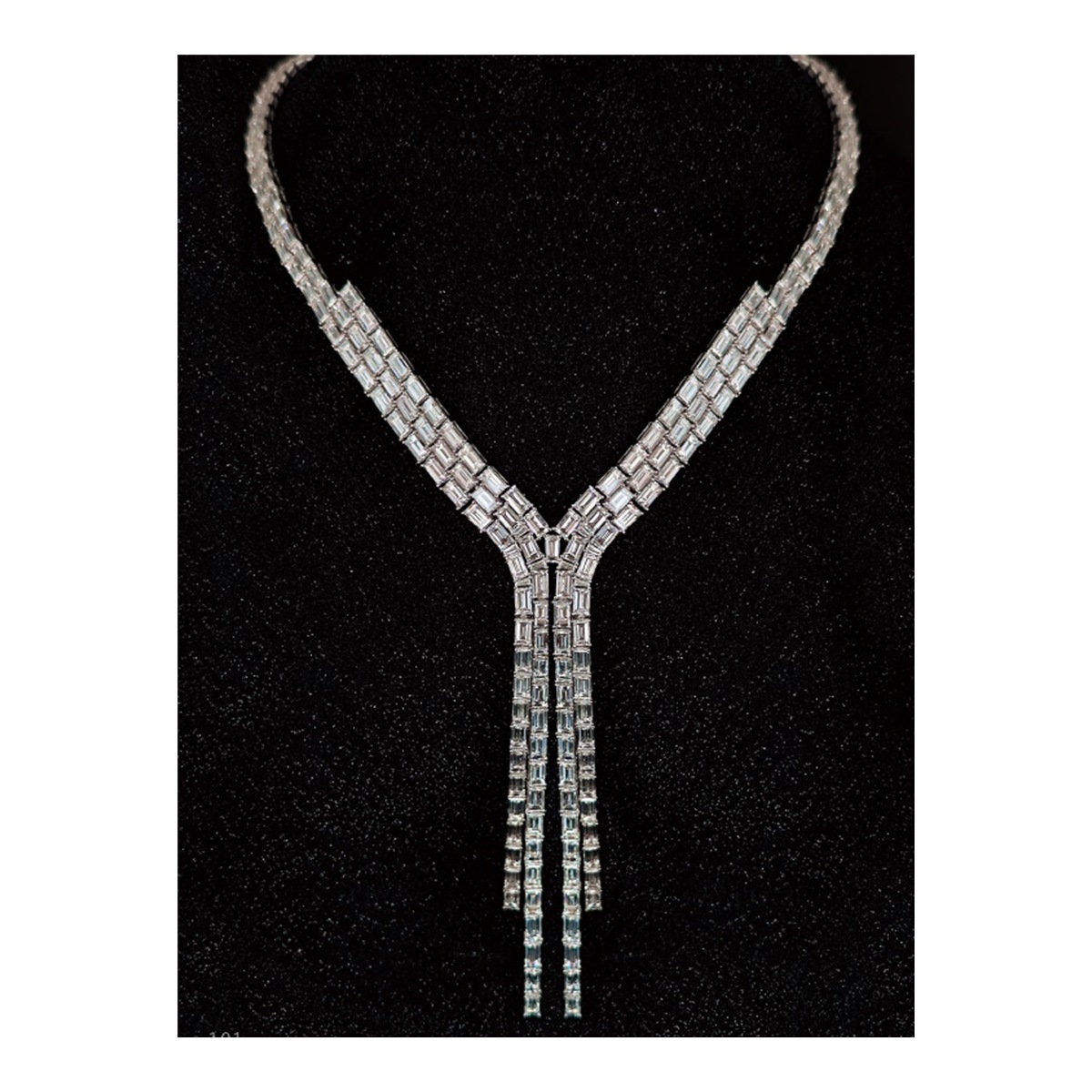 Diamond Y Necklace Design detail reference